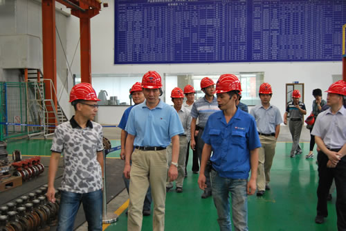 �ڜ����y�T(m��n)�����L(zh��ng)������ͬ���Aͤ�(zh��n)�˴������ϯ���(y��ng)ͬ־ҕ���Ϻ������y�T(m��n)�S�M�b܇�g