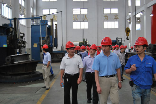 �ڜ����y�T(m��n)���a(ch��n)�����L(zh��ng)�����ͬ���Aͤ�(zh��n)�˴������ϯ���(y��ng)ͬ־ҕ���Ϻ������y�T(m��n)�S��ӹ�܇�g