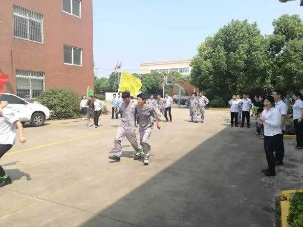 �Ϻ������y�T�S���ľ������P(y��ng)�ഺ���|(zh��)��չ���(d��ng)���D10��